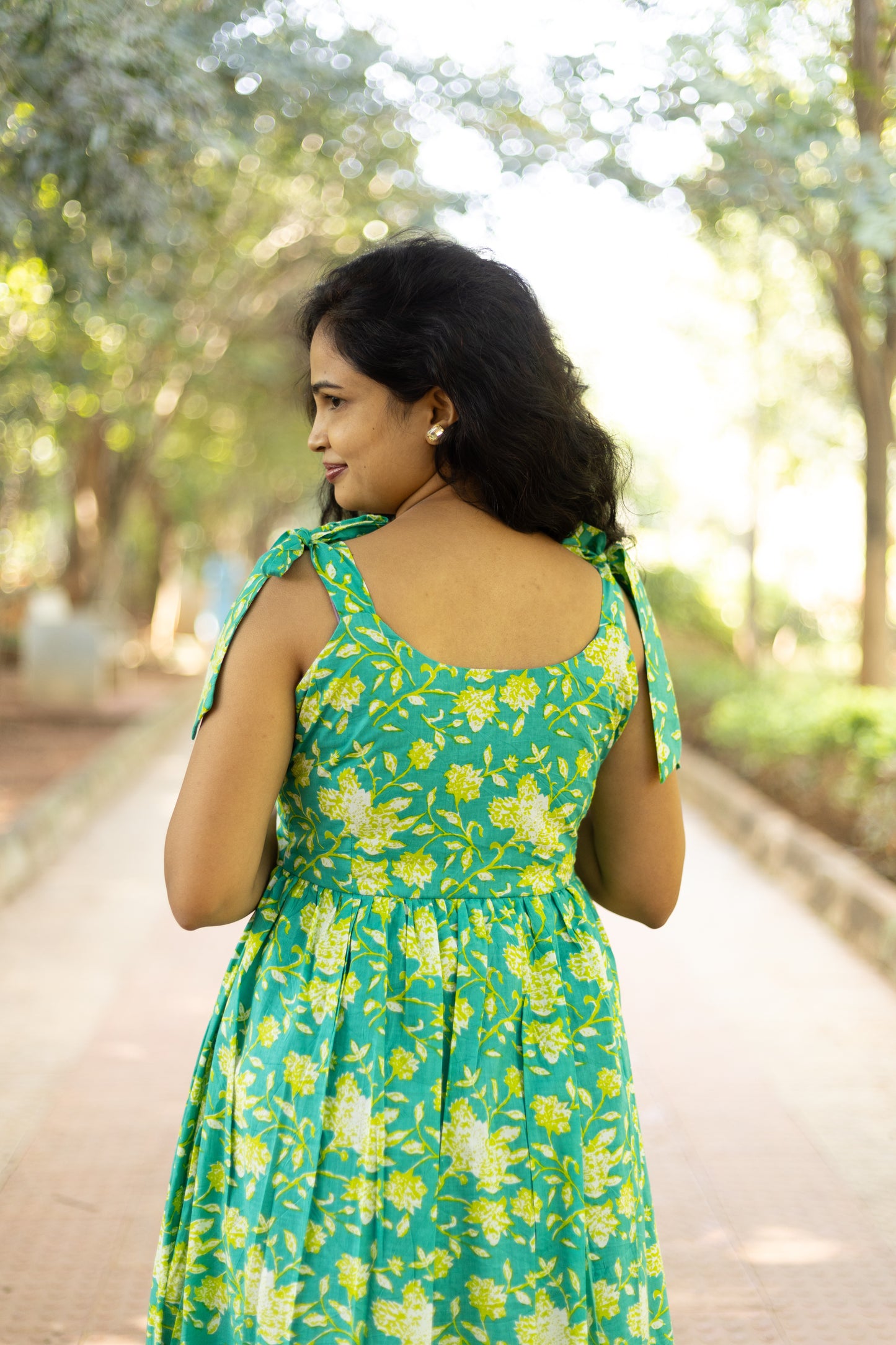 Willora Shoulder Tie Cotton Midi Dress