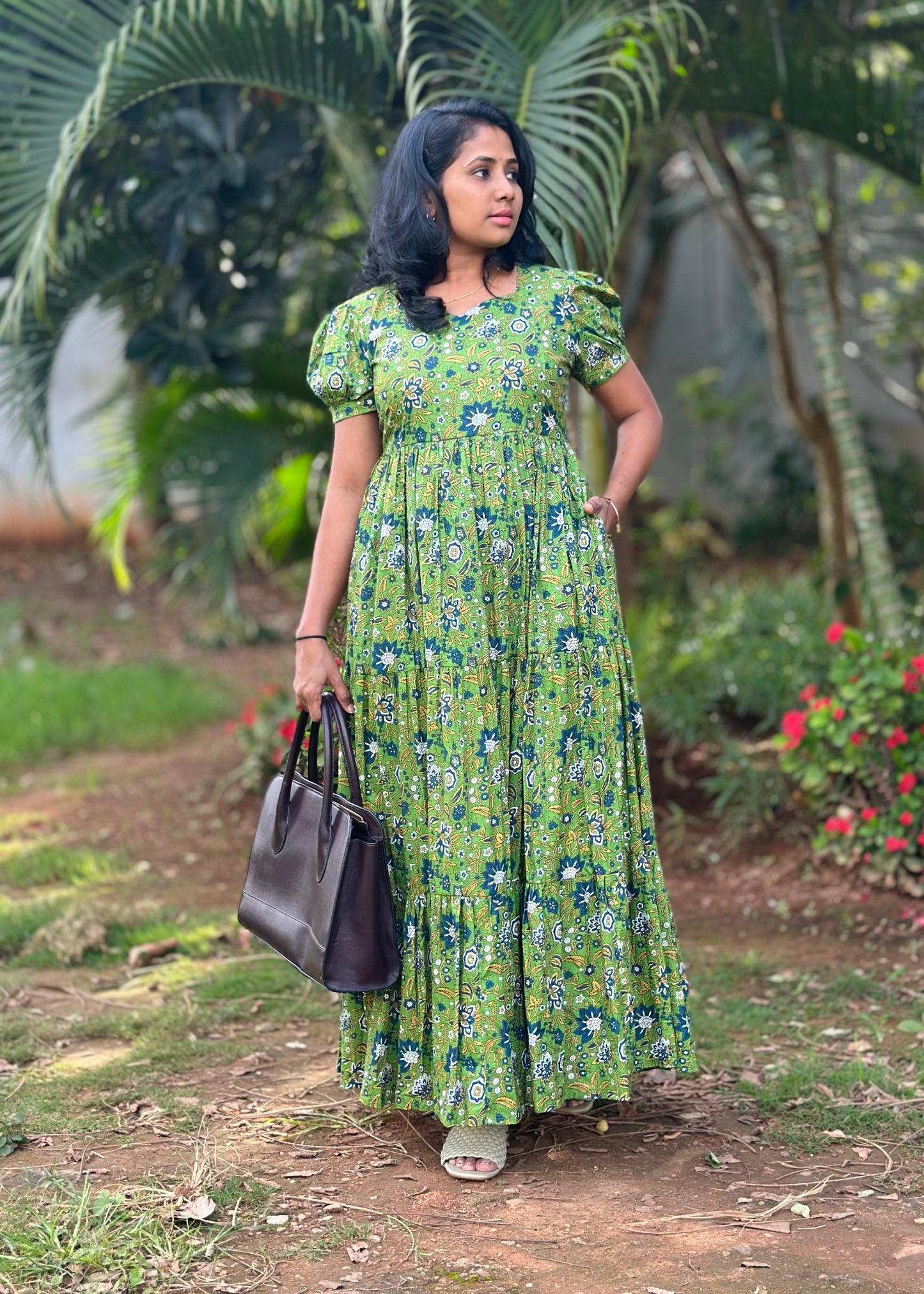 Vrinda 3tier maxi