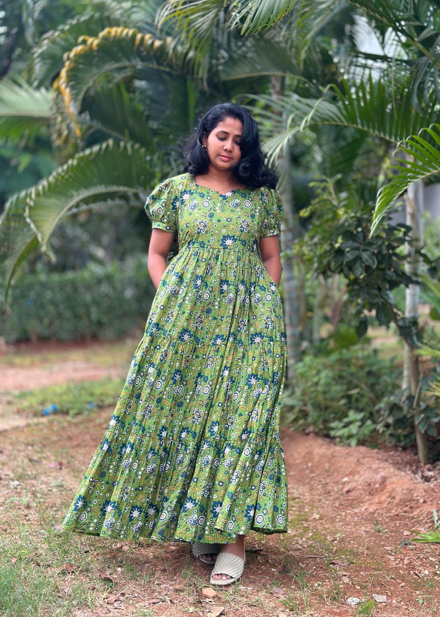 Vrinda 3tier maxi
