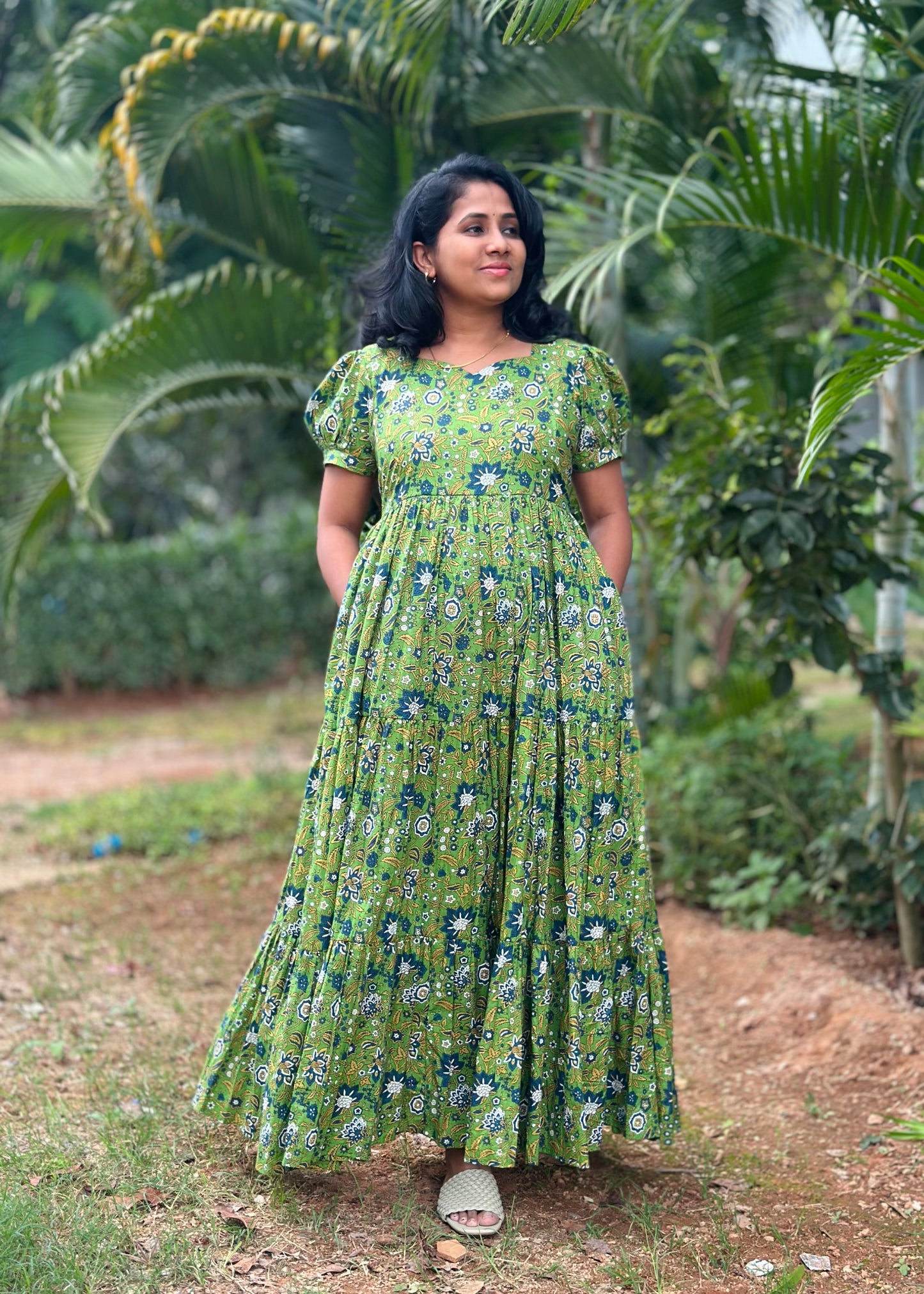 Vrinda 3tier maxi