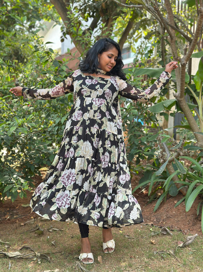 Sunehri Tiered Anarkali  Kurta with Dupatta Set