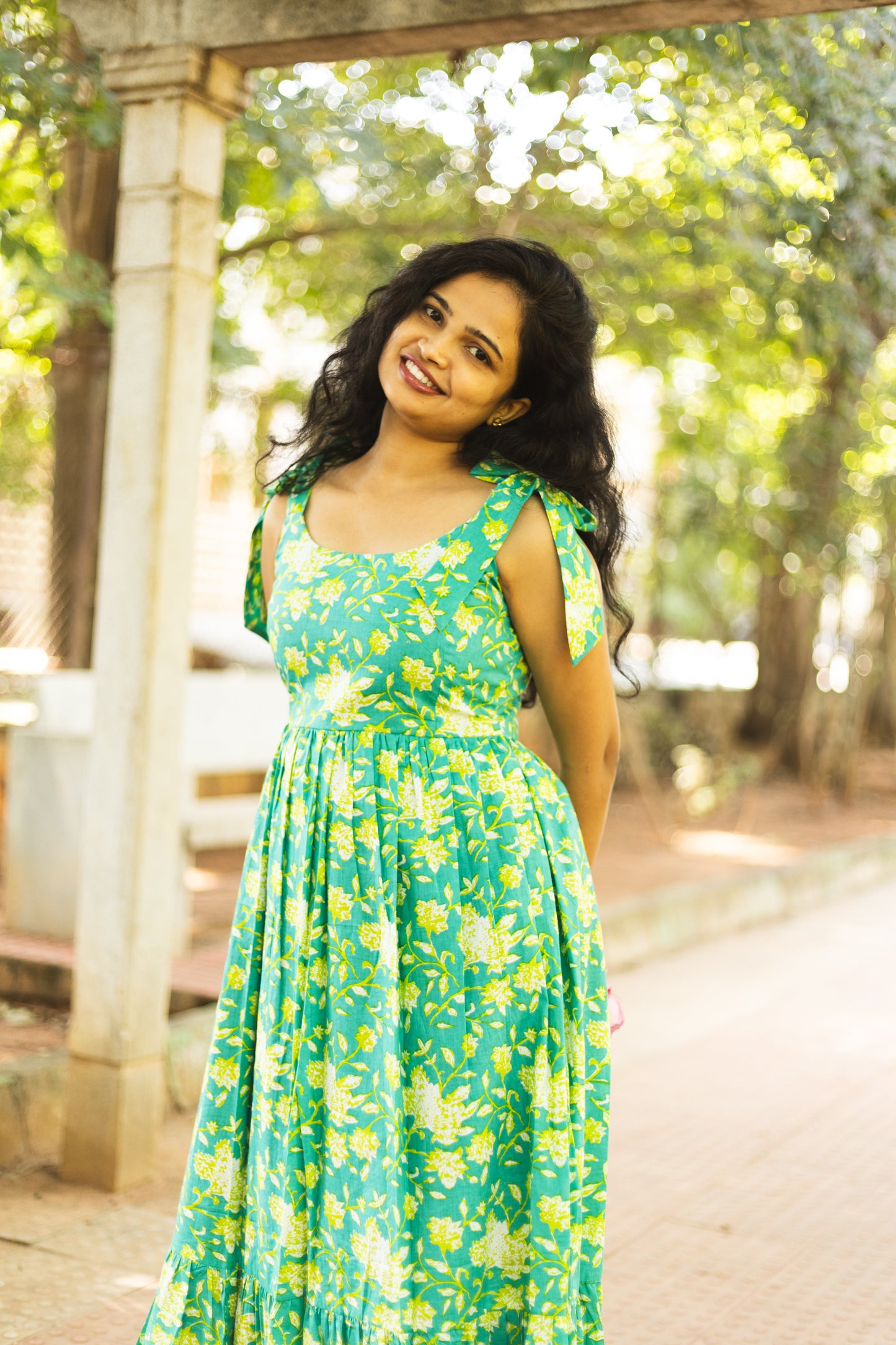 Willora Shoulder Tie Cotton Midi Dress