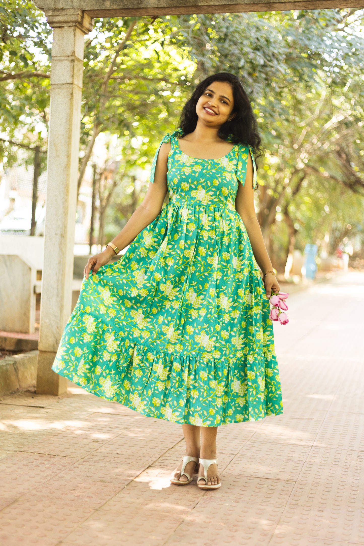 Willora Shoulder Tie Cotton Midi Dress