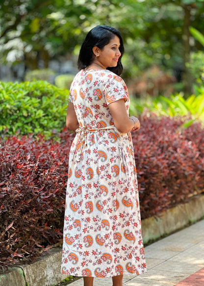 Light Yellow Paisley Printed Maternity & Feeding Loungewear