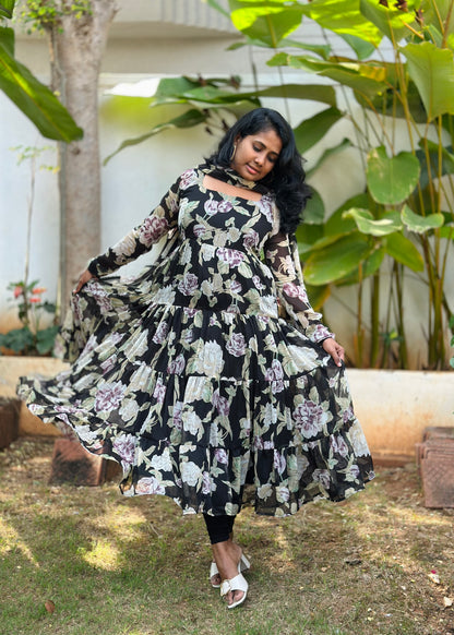 Sunehri Tiered Anarkali  Kurta with Dupatta Set