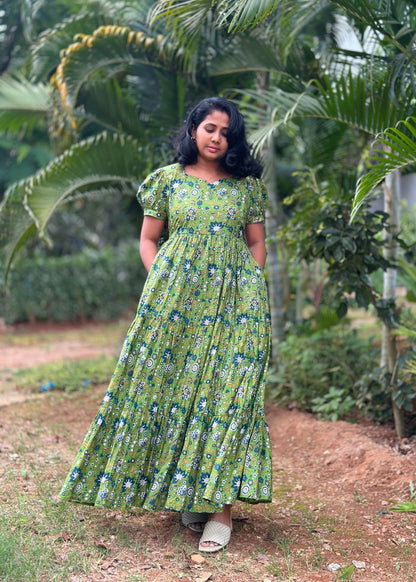 Vrinda 3tier maxi