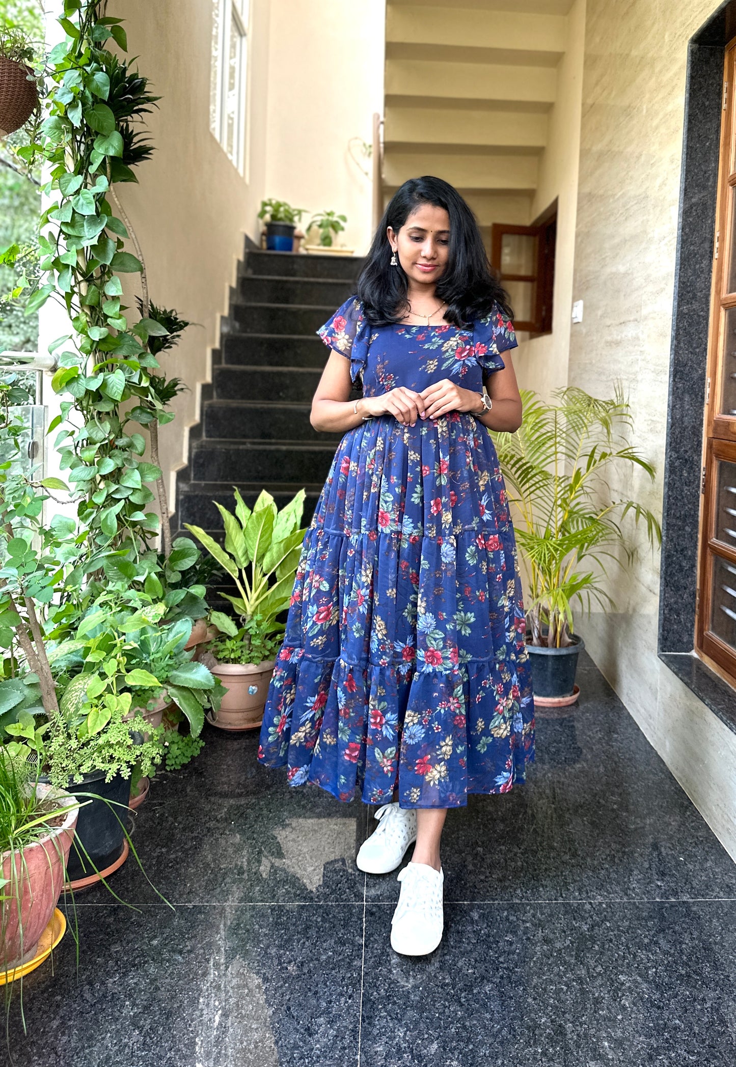 Nyra Blue Floral Midi Dress