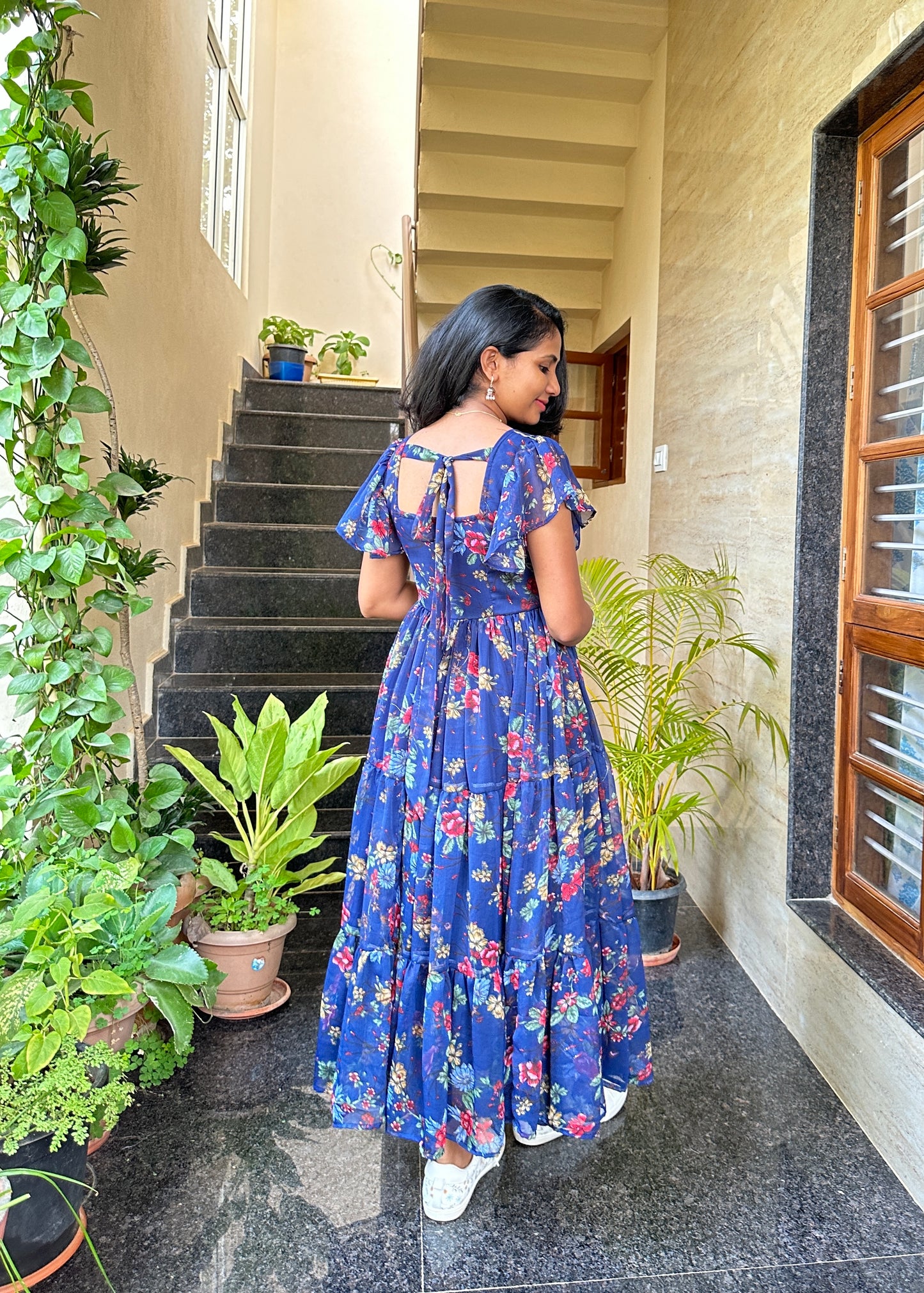 Nyra Blue Floral Midi Dress