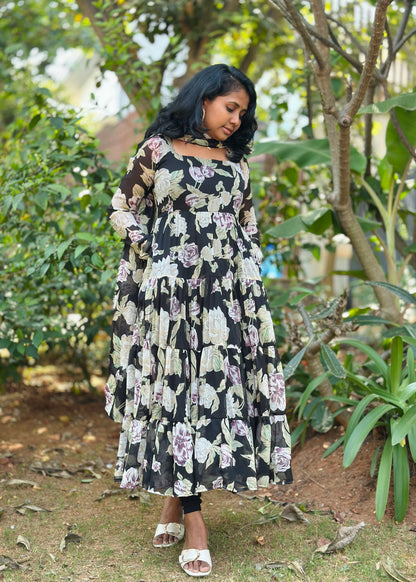 Sunehri Tiered Anarkali  Kurta with Dupatta Set