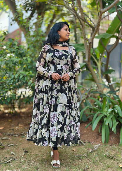 Sunehri Tiered Anarkali  Kurta with Dupatta Set