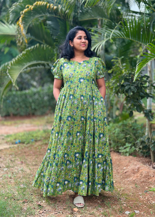 Vrinda 3tier maxi