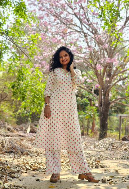 Rose Buds White Co-Ord Kurta Set